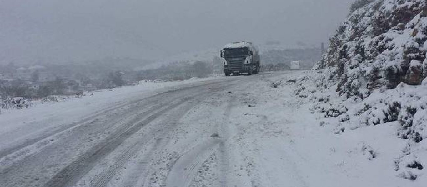 Ανοιχτοί οι κεντρικοί δρόμοι στη Λέσβο - Μικροατυχήματα λόγω παγετού